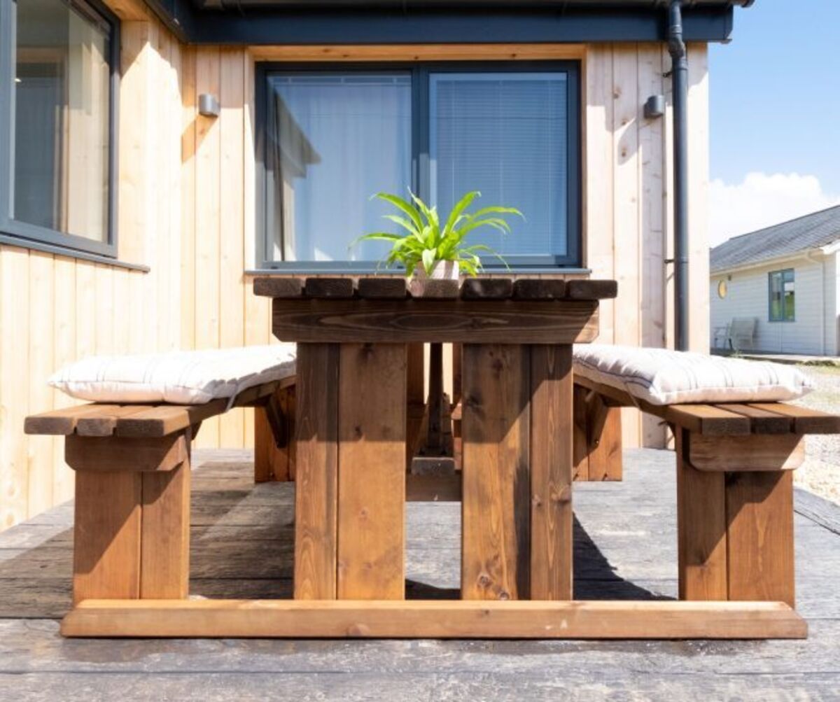 BeachHouse-58-670x560.jpg
