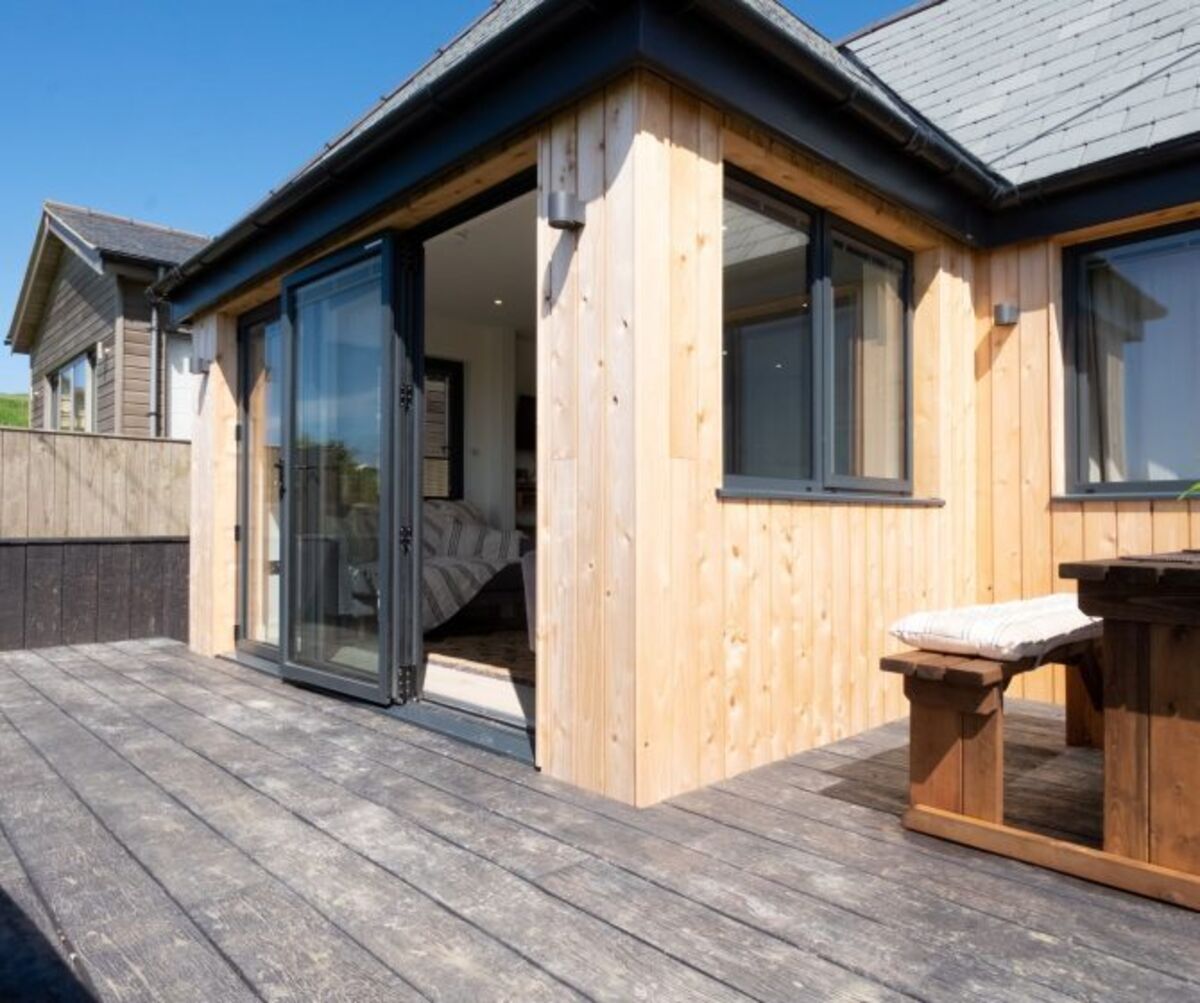BeachHouse-59-670x560.jpg